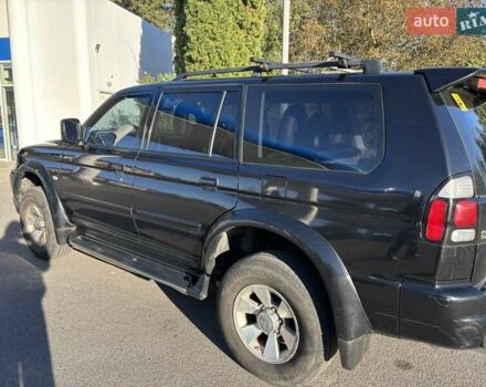 Чорний Міцубісі Паджеро, об'ємом двигуна 2.97 л та пробігом 280 тис. км за 9800 $, фото 6 на Automoto.ua
