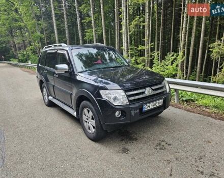 Чорний Міцубісі Паджеро, об'ємом двигуна 3 л та пробігом 210 тис. км за 11000 $, фото 1 на Automoto.ua