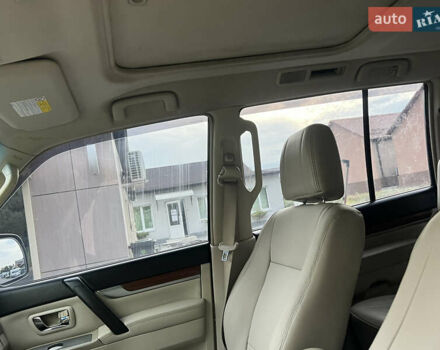 Черный Мицубиси Паджеро, объемом двигателя 3 л и пробегом 210 тыс. км за 10500 $, фото 17 на Automoto.ua