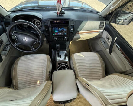 Черный Мицубиси Паджеро, объемом двигателя 2.97 л и пробегом 301 тыс. км за 11000 $, фото 31 на Automoto.ua