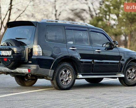 Черный Мицубиси Паджеро, объемом двигателя 3 л и пробегом 275 тыс. км за 9050 $, фото 14 на Automoto.ua