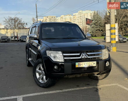 Чорний Міцубісі Паджеро, об'ємом двигуна 3.2 л та пробігом 201 тис. км за 8999 $, фото 4 на Automoto.ua