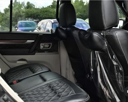 Черный Мицубиси Паджеро, объемом двигателя 0 л и пробегом 165 тыс. км за 11500 $, фото 11 на Automoto.ua