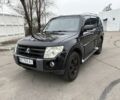 Чорний Міцубісі Паджеро, об'ємом двигуна 3 л та пробігом 192 тис. км за 10500 $, фото 1 на Automoto.ua