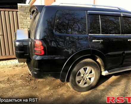 Черный Мицубиси Паджеро, объемом двигателя 3 л и пробегом 364 тыс. км за 12400 $, фото 6 на Automoto.ua