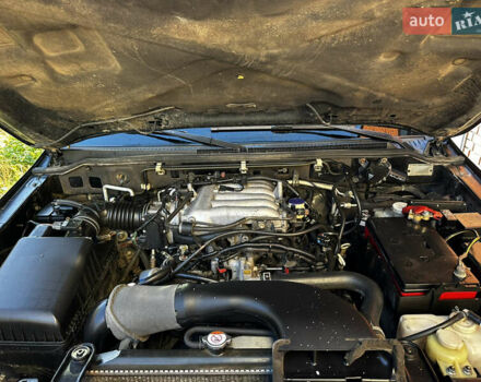 Чорний Міцубісі Паджеро, об'ємом двигуна 3.8 л та пробігом 216 тис. км за 8000 $, фото 49 на Automoto.ua