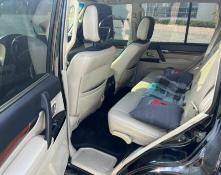 Чорний Міцубісі Паджеро, об'ємом двигуна 3 л та пробігом 219 тис. км за 11500 $, фото 8 на Automoto.ua