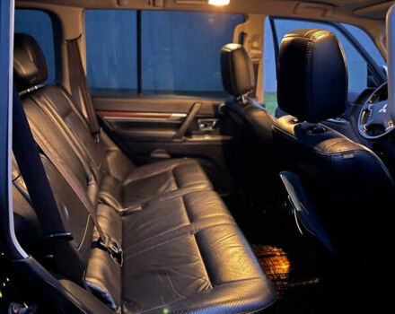 Чорний Міцубісі Паджеро, об'ємом двигуна 3 л та пробігом 169 тис. км за 14150 $, фото 10 на Automoto.ua