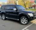 Чорний Міцубісі Паджеро, об'ємом двигуна 3.2 л та пробігом 201 тис. км за 8999 $, фото 3 на Automoto.ua