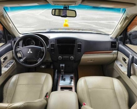 Міцубісі Паджеро 2007 у Києві на Automoto.ua Чорний Міцубісі Паджеро, об'ємом двигуна 3.8 л та пробігом 240 тис. км за 11500 $, фото 10 на Automoto.ua