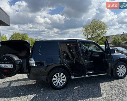 Чорний Міцубісі Паджеро, об'ємом двигуна 3.2 л та пробігом 260 тис. км за 12950 $, фото 11 на Automoto.ua