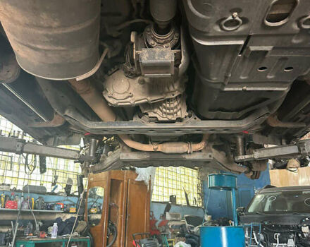 Черный Мицубиси Паджеро, объемом двигателя 3.8 л и пробегом 258 тыс. км за 10900 $, фото 3 на Automoto.ua