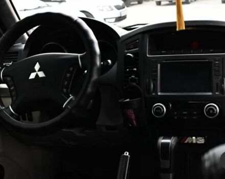 Черный Мицубиси Паджеро, объемом двигателя 0 л и пробегом 165 тыс. км за 11500 $, фото 12 на Automoto.ua