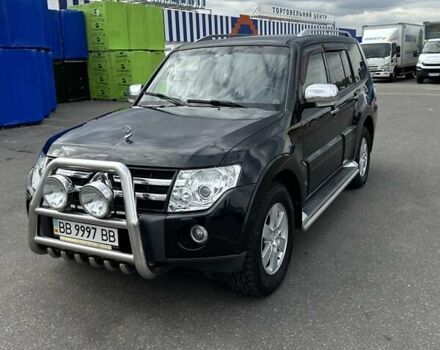 Черный Мицубиси Паджеро, объемом двигателя 3 л и пробегом 251 тыс. км за 11000 $, фото 2 на Automoto.ua