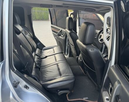 Черный Мицубиси Паджеро, объемом двигателя 2.4 л и пробегом 282 тыс. км за 13000 $, фото 11 на Automoto.ua