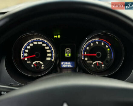 Чорний Міцубісі Паджеро, об'ємом двигуна 3.2 л та пробігом 209 тис. км за 11500 $, фото 38 на Automoto.ua