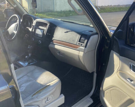 Черный Мицубиси Паджеро, объемом двигателя 3 л и пробегом 326 тыс. км за 9000 $, фото 7 на Automoto.ua