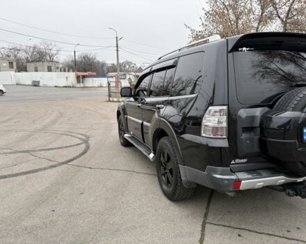 Чорний Міцубісі Паджеро, об'ємом двигуна 3 л та пробігом 192 тис. км за 10500 $, фото 4 на Automoto.ua