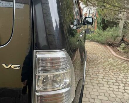 Чорний Міцубісі Паджеро, об'ємом двигуна 3 л та пробігом 260 тис. км за 10800 $, фото 14 на Automoto.ua