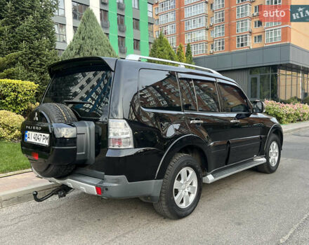 Черный Мицубиси Паджеро, объемом двигателя 3 л и пробегом 210 тыс. км за 10500 $, фото 4 на Automoto.ua