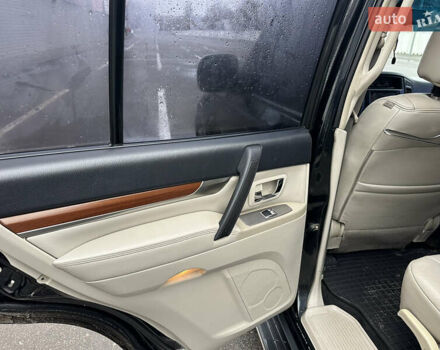 Черный Мицубиси Паджеро, объемом двигателя 3.2 л и пробегом 191 тыс. км за 12900 $, фото 14 на Automoto.ua