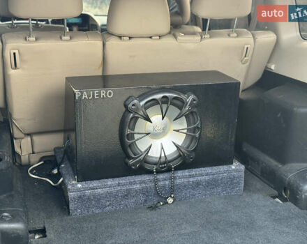 Чорний Міцубісі Паджеро, об'ємом двигуна 3.8 л та пробігом 260 тис. км за 10500 $, фото 21 на Automoto.ua