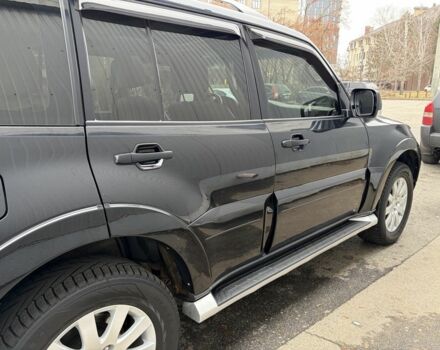 Черный Мицубиси Паджеро, объемом двигателя 3.8 л и пробегом 187 тыс. км за 13800 $, фото 3 на Automoto.ua