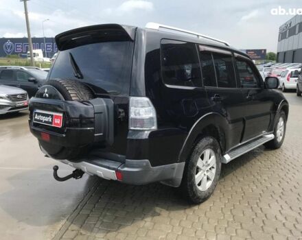 Черный Мицубиси Паджеро, объемом двигателя 3.2 л и пробегом 330 тыс. км за 12790 $, фото 8 на Automoto.ua