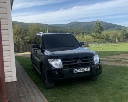 Черный Мицубиси Паджеро, объемом двигателя 3 л и пробегом 255 тыс. км за 12000 $, фото 2 на Automoto.ua