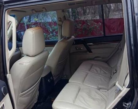 Черный Мицубиси Паджеро, объемом двигателя 3 л и пробегом 193 тыс. км за 11000 $, фото 14 на Automoto.ua