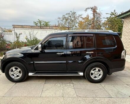 Чорний Міцубісі Паджеро, об'ємом двигуна 3 л та пробігом 170 тис. км за 10000 $, фото 3 на Automoto.ua