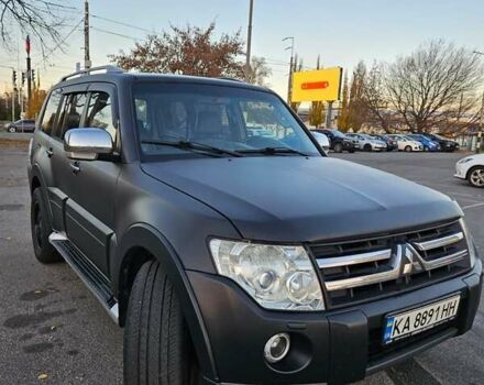 Чорний Міцубісі Паджеро, об'ємом двигуна 3.83 л та пробігом 360 тис. км за 12800 $, фото 7 на Automoto.ua