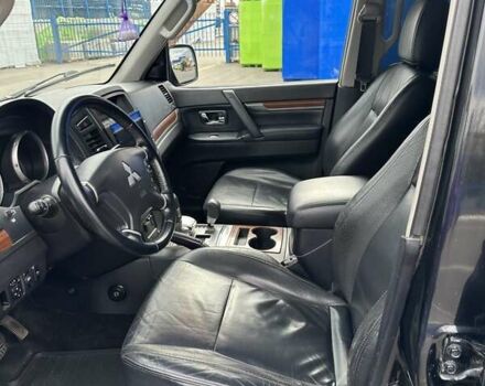 Черный Мицубиси Паджеро, объемом двигателя 3 л и пробегом 251 тыс. км за 11000 $, фото 8 на Automoto.ua