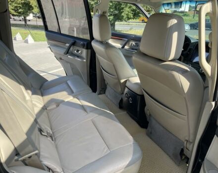 Чорний Міцубісі Паджеро, об'ємом двигуна 3 л та пробігом 215 тис. км за 11300 $, фото 11 на Automoto.ua