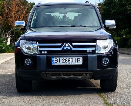 Черный Мицубиси Паджеро, объемом двигателя 3.8 л и пробегом 197 тыс. км за 11500 $, фото 11 на Automoto.ua