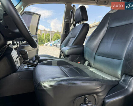 Чорний Міцубісі Паджеро, об'ємом двигуна 3.2 л та пробігом 260 тис. км за 12950 $, фото 16 на Automoto.ua