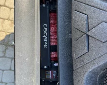 Чорний Міцубісі Паджеро, об'ємом двигуна 3.83 л та пробігом 254 тис. км за 16300 $, фото 25 на Automoto.ua