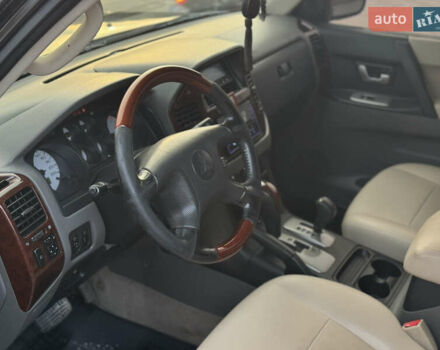Чорний Міцубісі Паджеро, об'ємом двигуна 3.8 л та пробігом 260 тис. км за 10500 $, фото 16 на Automoto.ua