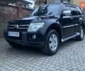 Чорний Міцубісі Паджеро, об'ємом двигуна 3 л та пробігом 260 тис. км за 10800 $, фото 5 на Automoto.ua