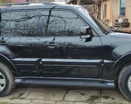 Черный Мицубиси Паджеро, объемом двигателя 3 л и пробегом 262 тыс. км за 10999 $, фото 5 на Automoto.ua