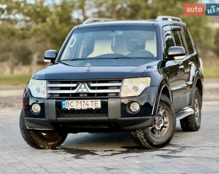 Черный Мицубиси Паджеро, объемом двигателя 3 л и пробегом 275 тыс. км за 9050 $, фото 7 на Automoto.ua