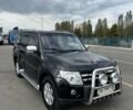 Чорний Міцубісі Паджеро, об'ємом двигуна 3 л та пробігом 251 тис. км за 11000 $, фото 1 на Automoto.ua