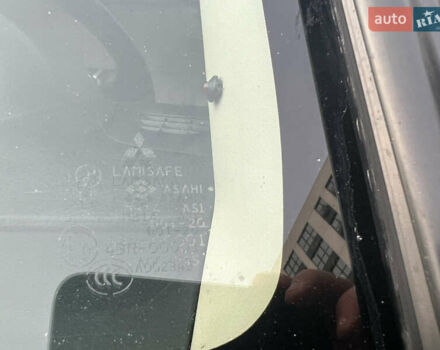 Черный Мицубиси Паджеро, объемом двигателя 3 л и пробегом 210 тыс. км за 10500 $, фото 16 на Automoto.ua