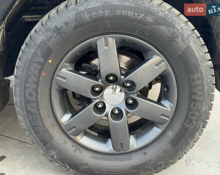 Чорний Міцубісі Паджеро, об'ємом двигуна 3.8 л та пробігом 260 тис. км за 10500 $, фото 12 на Automoto.ua