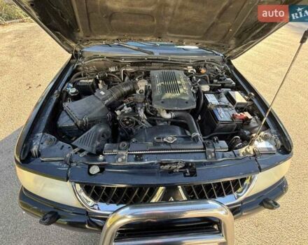 Чорний Міцубісі Паджеро, об'ємом двигуна 2.97 л та пробігом 280 тис. км за 9800 $, фото 26 на Automoto.ua