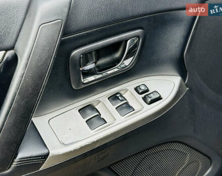 Черный Мицубиси Паджеро, объемом двигателя 2.97 л и пробегом 241 тыс. км за 11900 $, фото 25 на Automoto.ua