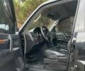 Чорний Міцубісі Паджеро, об'ємом двигуна 3 л та пробігом 260 тис. км за 10800 $, фото 61 на Automoto.ua