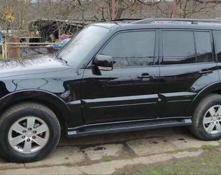 Черный Мицубиси Паджеро, объемом двигателя 3 л и пробегом 262 тыс. км за 10999 $, фото 2 на Automoto.ua