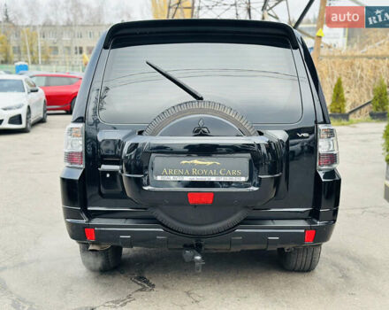 Черный Мицубиси Паджеро, объемом двигателя 2.97 л и пробегом 241 тыс. км за 11900 $, фото 10 на Automoto.ua