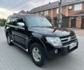 Чорний Міцубісі Паджеро, об'ємом двигуна 3 л та пробігом 225 тис. км за 10800 $, фото 1 на Automoto.ua